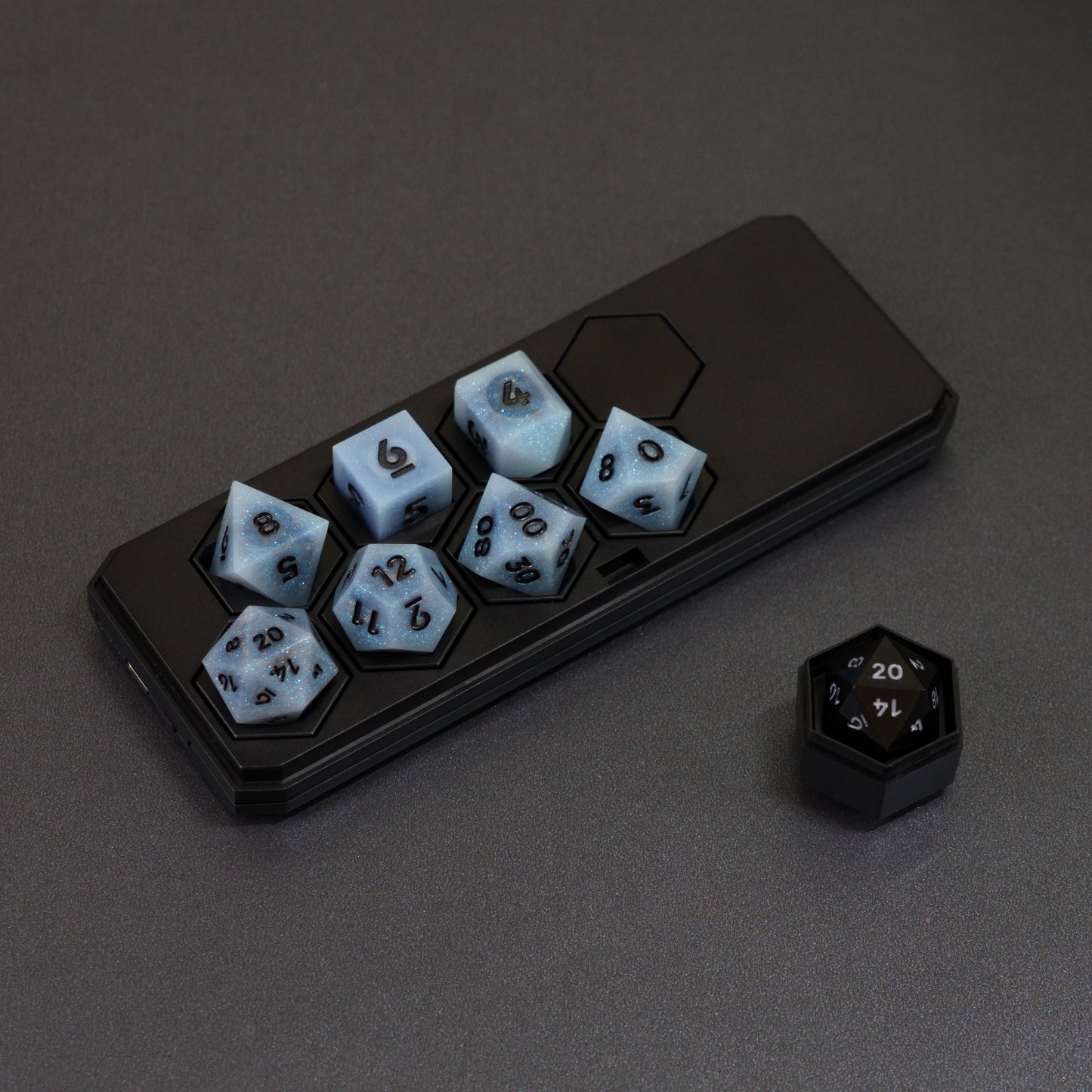 Bundle - 1 Set + 1 Die